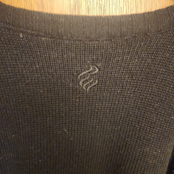 Black Rocawear Wool Sweater - Picture 7 of 7